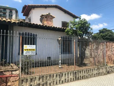 Casa com 3 Quartos à venda, 256m² no Centro, Pindamonhangaba