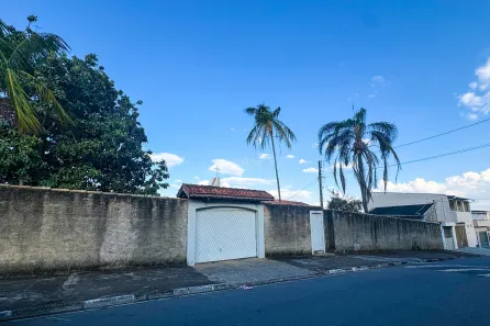 Casa com 3 Quartos à venda, 215m² no Jardim Águas Claras, Bragança Paulista