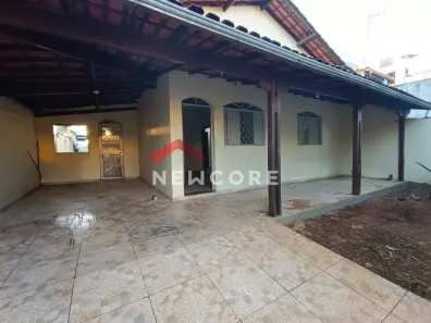 Casa com 3 Quartos à venda, 372m² no Arvoredo, Contagem