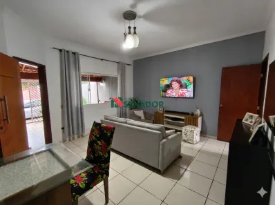 Casa com 3 Quartos à venda, 250m² no Marabá, Londrina