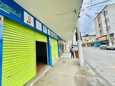 Ponto Comercial para alugar, 230m² no Poço Rico, Juiz de Fora