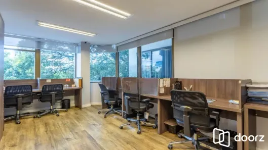 Sala Comercial com 10 Quartos à venda, 239m² no Santana, Porto Alegre