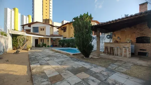 Casa com 4 Quartos à venda, 176m² no Capim Macio, Natal