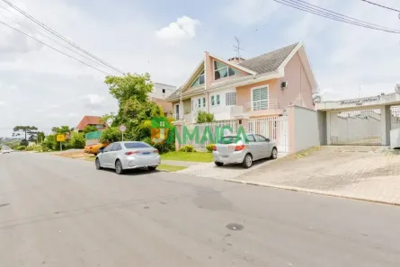 Sobrado com 2 Quartos para alugar, 140m² no Hauer, Curitiba
