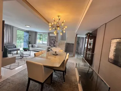Casa com 3 Quartos à venda, 179m² no Córrego Grande, Florianópolis