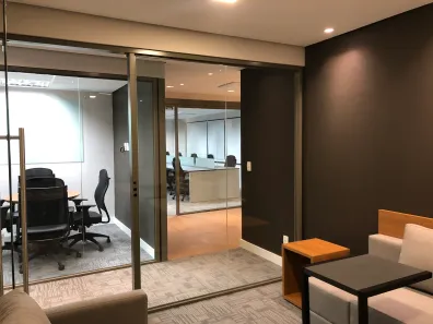 Sala Comercial para alugar, 164m² no Vila Olímpia, São Paulo