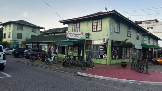 Ponto Comercial à venda, 23m² no Extensão do Bosque, Rio das Ostras