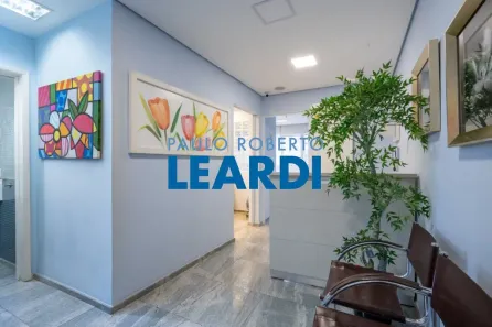Sala Comercial à venda, 41m² no Vila Olímpia, São Paulo