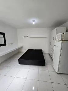 Kitnet com 1 Quarto para alugar, 15m² no Jardim Esmeralda, São Paulo