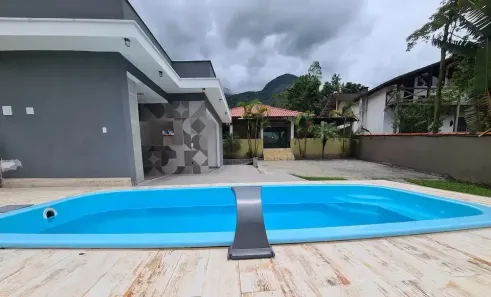 Casa de Condomínio com 4 Quartos à venda, 200m² no Limoeiro, Guapimirim