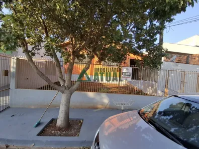 Casa com 5 Quartos à venda, 198m² no Santos Dumont, Londrina