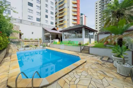 Casa de Condomínio com 4 Quartos para alugar, 400m² no Parque Residencial Aquarius, São José dos Campos
