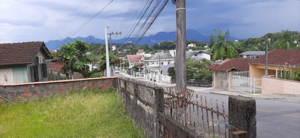Lote/Terreno à venda, 480m² no Bom Retiro, Joinville