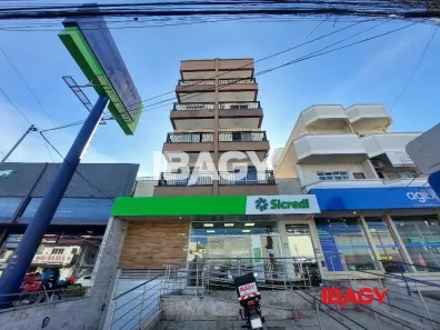 Apartamento com 2 Quartos para alugar, 45m² no Barreiros, São José