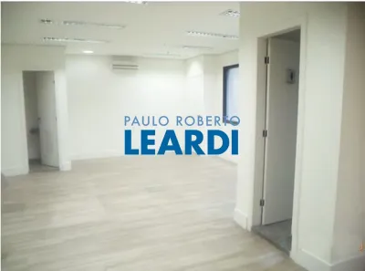 Ponto Comercial para alugar, 37m² no Vila Olímpia, São Paulo