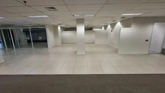 Ponto Comercial para alugar, 600m² no Pechincha, Rio de Janeiro