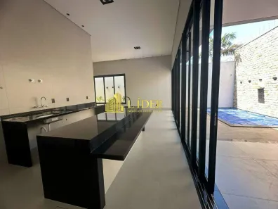 Casa com 3 Quartos à venda, 215m² no Saraiva, Uberlândia