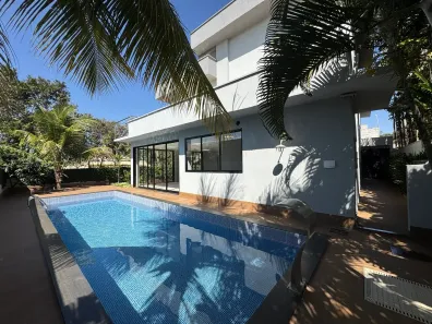 Sobrado com 4 Quartos à venda, 382m² no Jardins Verona, Goiânia