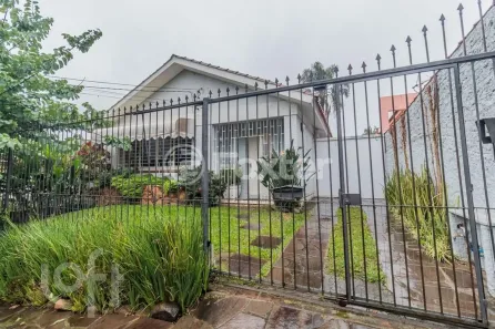 Casa com 3 Quartos à venda, 190m² no Três Figueiras, Porto Alegre