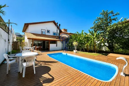 Casa de Condomínio com 4 Quartos para alugar, 284m² no Morro das Pedras, Florianópolis
