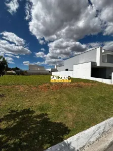 Lote/Terreno à venda, 300m² no Piracangaguá, Taubaté