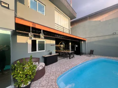 Sobrado com 4 Quartos à venda, 234m² no Residencial Santa Paula, Jacareí
