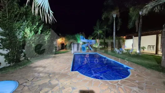 Fazenda/Sítio com 7 Quartos para alugar, 700m² no Cruzeiro dos Peixotos, Uberlândia