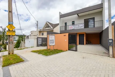 Sobrado com 3 Quartos à venda, 170m² no Cachoeira, Curitiba