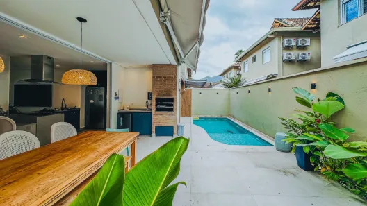 Casa de Condomínio com 4 Quartos à venda, 160m² no Bairro de Juquehy, São Sebastião