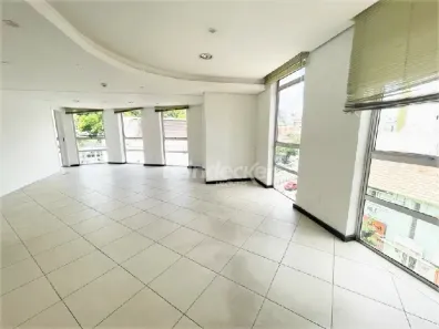 Sala Comercial para alugar, 104m² no Floresta, Porto Alegre