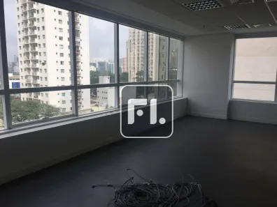 Sala Comercial para alugar, 240m² no Vila Olímpia, São Paulo