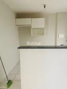 Apartamento com 2 Quartos para alugar, 52m² no Gávea, Uberlândia