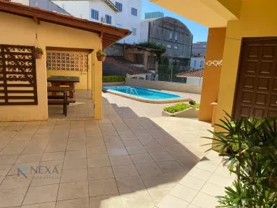 Casa com 3 Quartos à venda, 415m² no Barreiros, São José