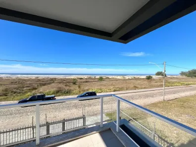 Sobrado com 3 Quartos à venda, 150m² no Capão Novo, Capão da Canoa
