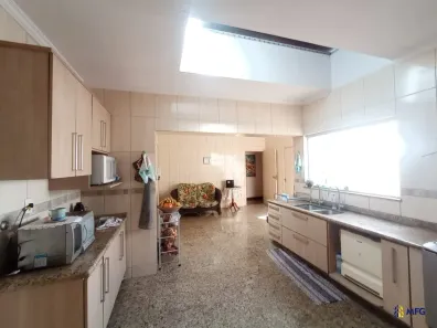 Casa com 5 Quartos à venda, 800m² no Vila Trujillo, Sorocaba