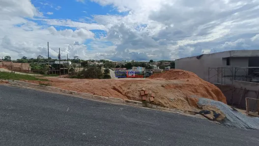 Lote/Terreno à venda, 372m² no Guarujá Mansões, Betim
