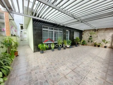 Casa com 4 Quartos à venda, 223m² no Vila Amália (Zona Leste), São Paulo