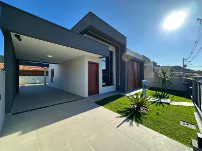Casa com 3 Quartos à venda, 108m² no Forquilhas, São José