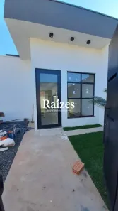 Casa com 3 Quartos à venda, 135m² no Jardim Holanda, Uberlândia
