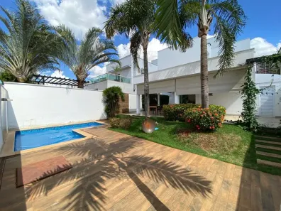 Casa de Condomínio com 3 Quartos à venda, 378m² no Gávea, Uberlândia