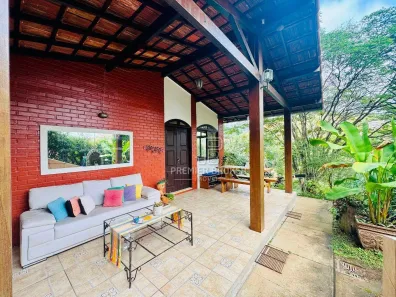 Casa com 3 Quartos à venda, 203m² no Albuquerque, Teresópolis