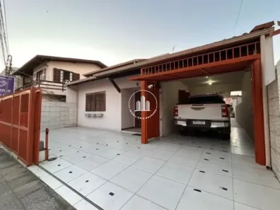 Casa com 4 Quartos à venda, 320m² no Areias, São José