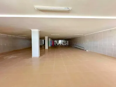 Prédio Comercial para alugar, 1126m² no Jardim das Esmeraldas, Goiânia