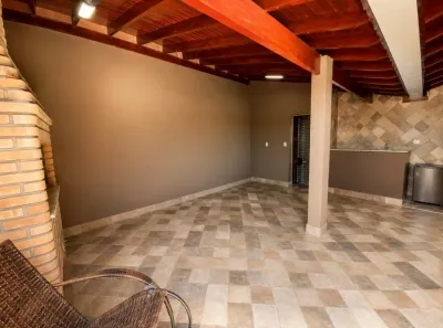 Sobrado com 4 Quartos à venda, 250m² no Vila Aparecida, Jundiaí