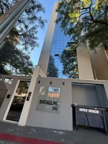Apartamento com 2 Quartos à venda, 64m² no Zona 07, Maringá