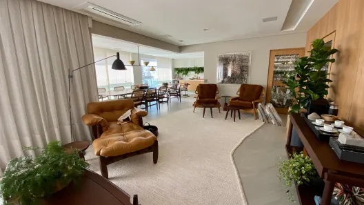 Apartamento com 3 Quartos à venda, 210m² no Vila Olímpia, São Paulo