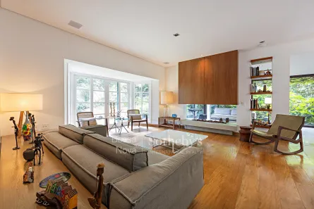 Casa com 4 Quartos à venda, 280m² no Santo Amaro, São Paulo