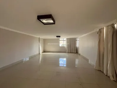 Apartamento com 4 Quartos para alugar, 267m² no Centro, Uberaba