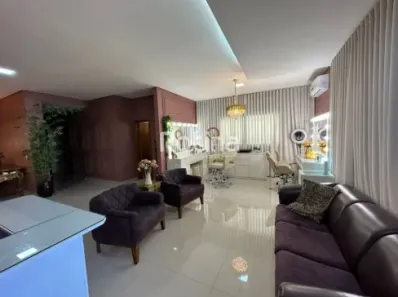 Casa com 5 Quartos à venda, 270m² no Novo Mundo, Uberlândia
