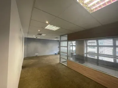 Sala Comercial para alugar, 48m² no Itaim Bibi, São Paulo